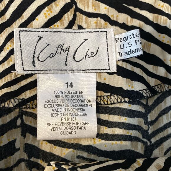 Vtg Kathy Che Blouse Women's Size Large‎ Safari print - Picture 2 of 5